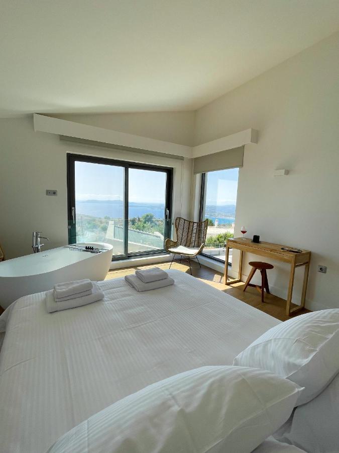 Dimeli - Sea View Villas In Foinikounta ฟีนีคุนตา ภายนอก รูปภาพ