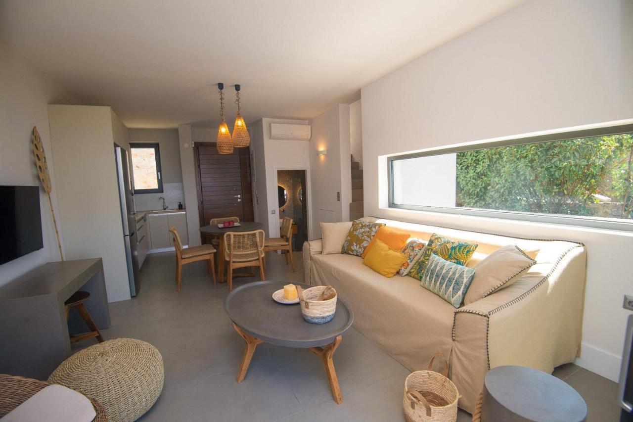Dimeli - Sea View Villas In Foinikounta ฟีนีคุนตา ภายนอก รูปภาพ